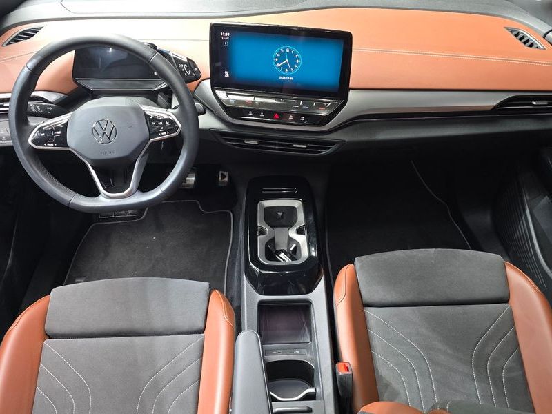 2023 Volkswagen ID.4 Pro photo 7