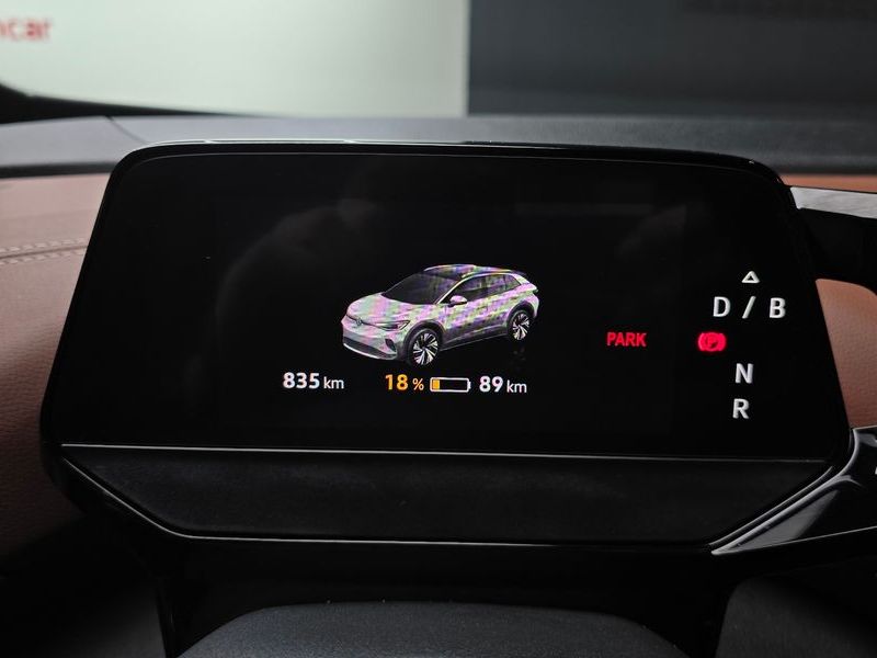 2023 Volkswagen ID.4 Pro photo 8