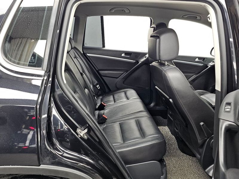 2015 Volkswagen Tiguan 2.0 TDI Comfort 5N photo 12