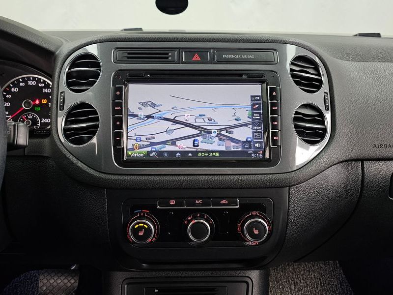 2015 Volkswagen Tiguan 2.0 TDI Comfort 5N photo 14