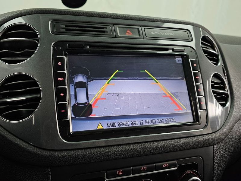 2015 Volkswagen Tiguan 2.0 TDI Comfort 5N photo 15