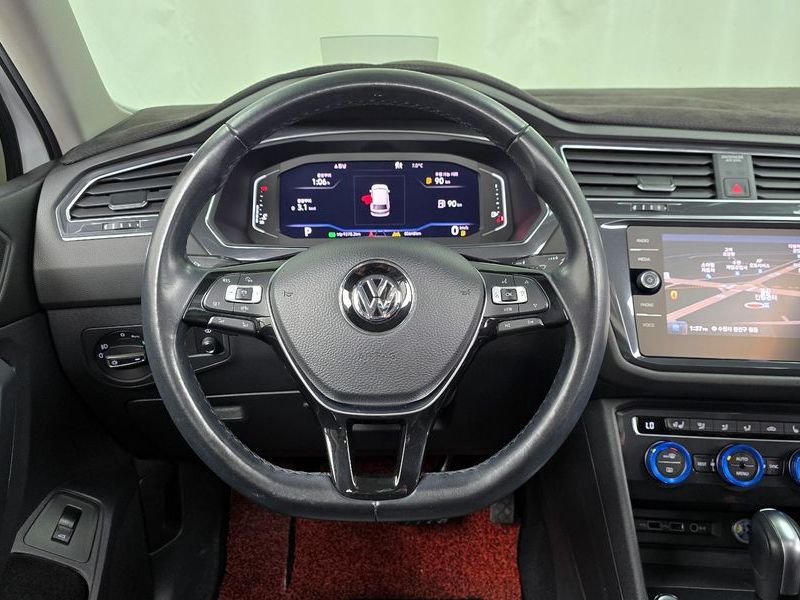 2020 Volkswagen Tiguan 2.0 TDI Prestige photo 13