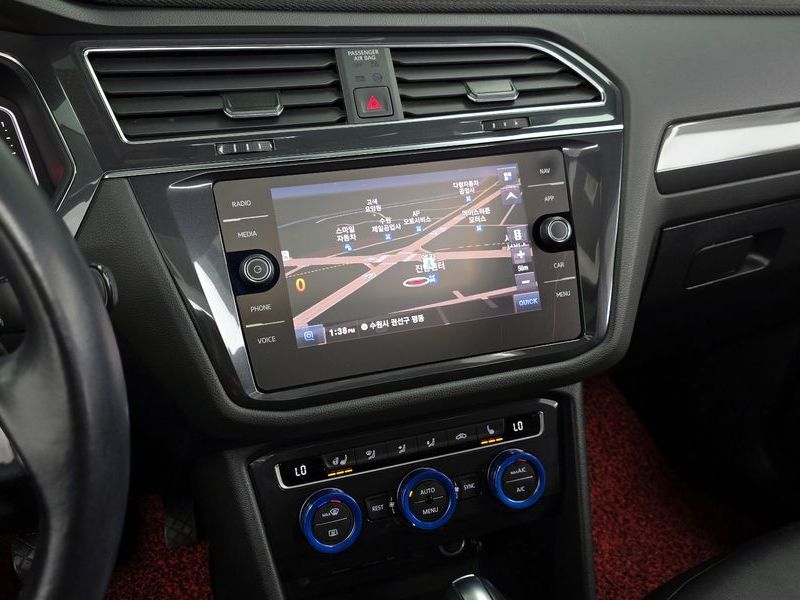 2020 Volkswagen Tiguan 2.0 TDI Prestige photo 14