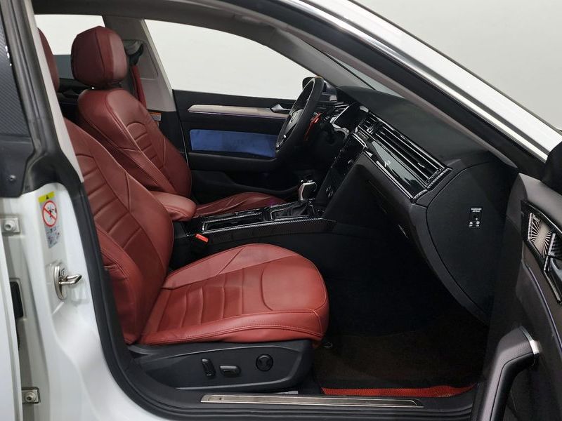 2019 Volkswagen Arteon 2.0 TDI Premium photo 11