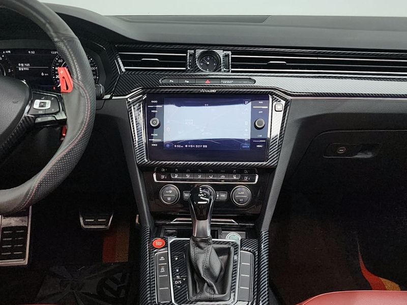 2019 Volkswagen Arteon 2.0 TDI Premium photo 14
