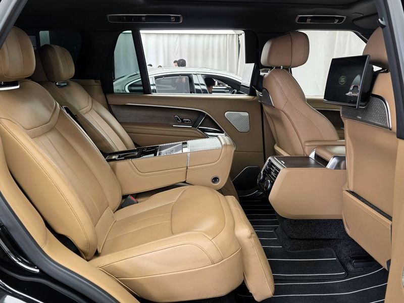 2024 Land Rover Range Rover P530 Autobiography Long Wheel Base photo 12