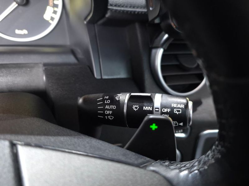 2014 Land Rover Discovery 3.0 SDV6 HSE photo 17