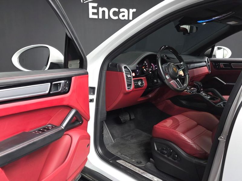 2022 Porsche Cayenne 3.0 COUPE PLATINUM EDITION photo 10
