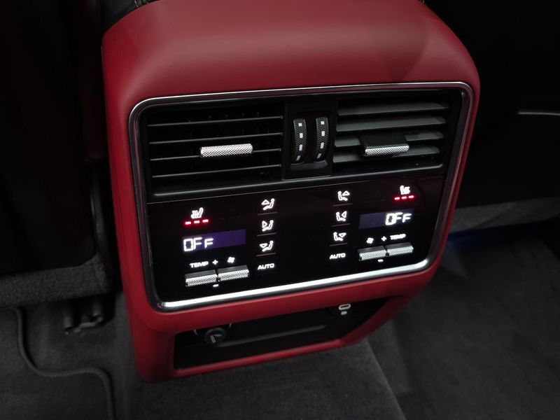 2022 Porsche Cayenne 3.0 COUPE PLATINUM EDITION photo 19