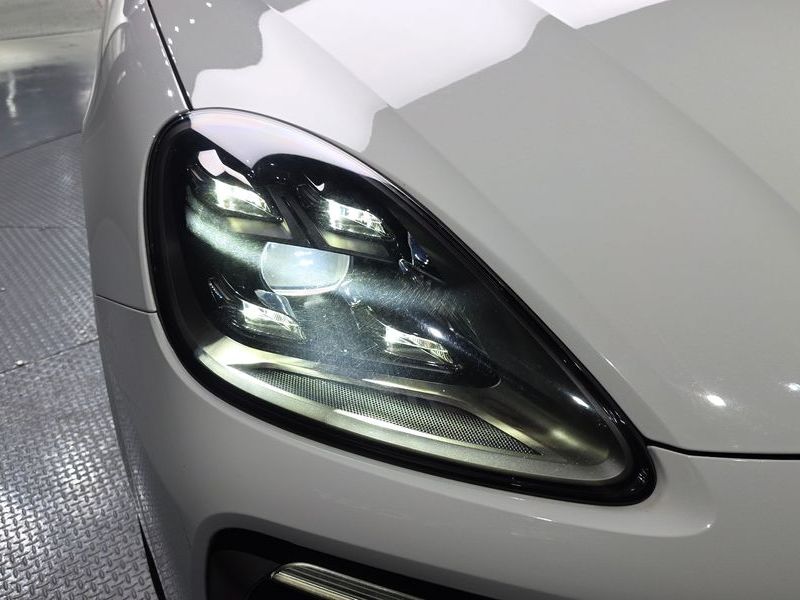 2022 Porsche Cayenne 3.0 COUPE PLATINUM EDITION photo 22