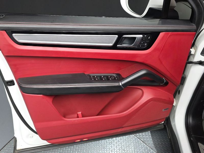 2022 Porsche Cayenne 3.0 COUPE PLATINUM EDITION photo 24