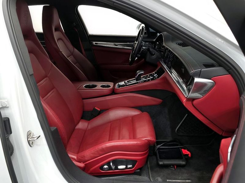 2020 Porsche Panamera 3.0 AWD photo 11