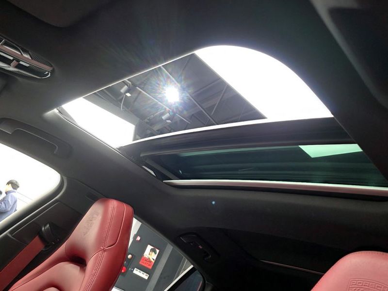 2020 Porsche Panamera 3.0 AWD photo 18