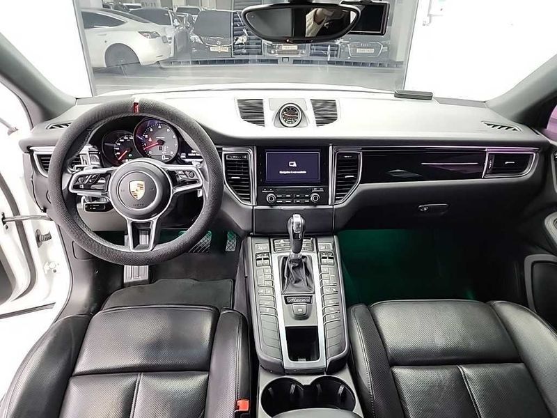 2017 Porsche Macan 3.0 S 95B photo 7