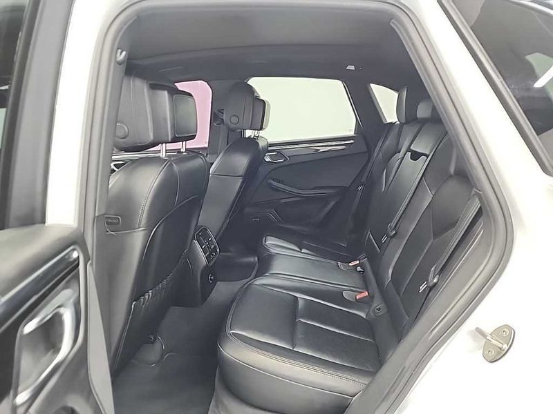2017 Porsche Macan 3.0 S 95B photo 12