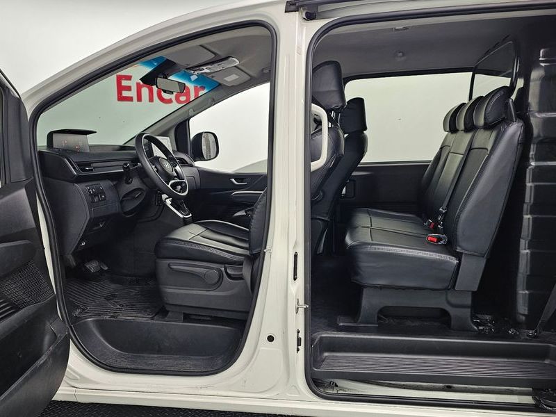 2023 Hyundai Staria Cargo 5-Seater Smart photo 27