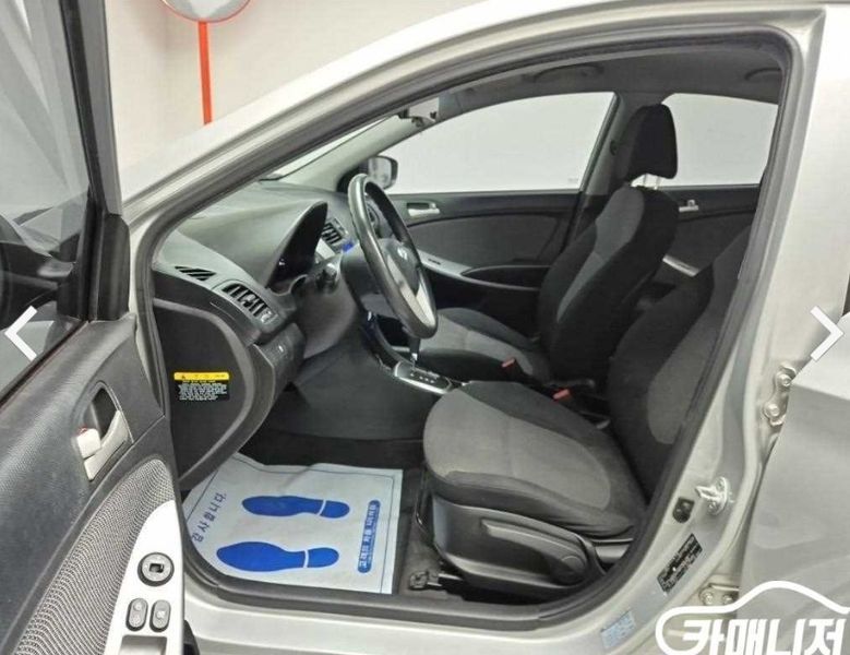 2014 Hyundai 엑센트 Diesel 1.6 VGT Style photo 11