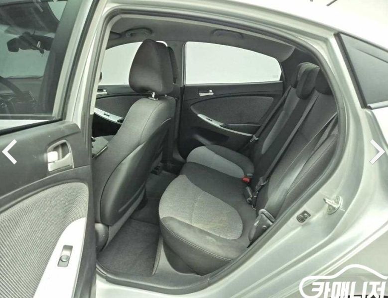 2014 Hyundai 엑센트 Diesel 1.6 VGT Style photo 12