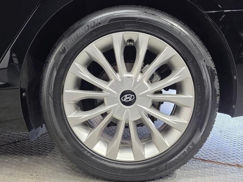 2015 Hyundai Sonata 2.0 Smart photo 21
