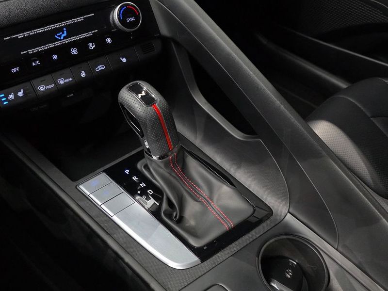 2021 Hyundai Avante 1.6 LPi Smart photo 9