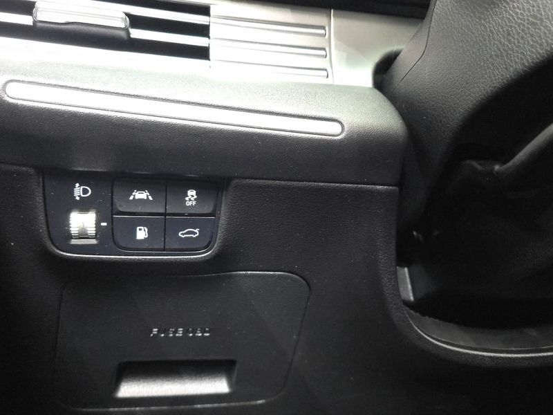 2020 Hyundai Grandeur 3.0 LPi Rent Car Premium photo 17