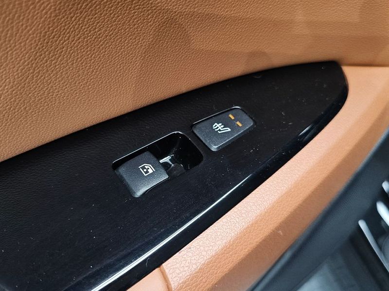 2022 Kia Sportage Signature 2WD photo 19