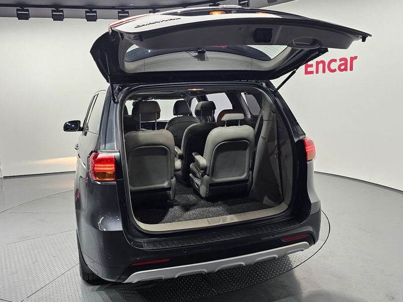 2015 Kia Carnival 9-seater Noblesse photo 20