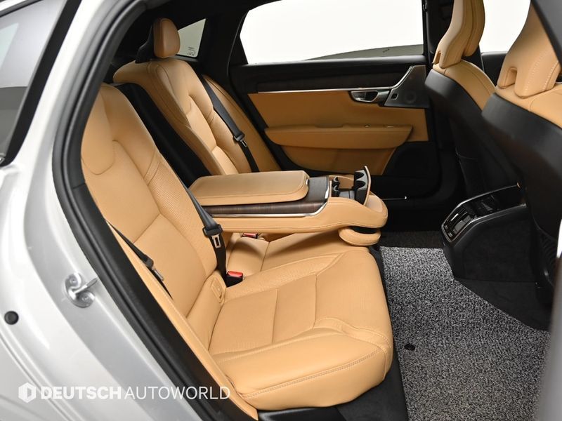 2023 Volvo S90 B6 AWD Ultimate Bright photo 12