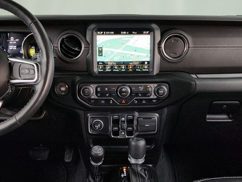 2022 Jeep Wrangler 2.0 Overland 4Door 4xe photo 14