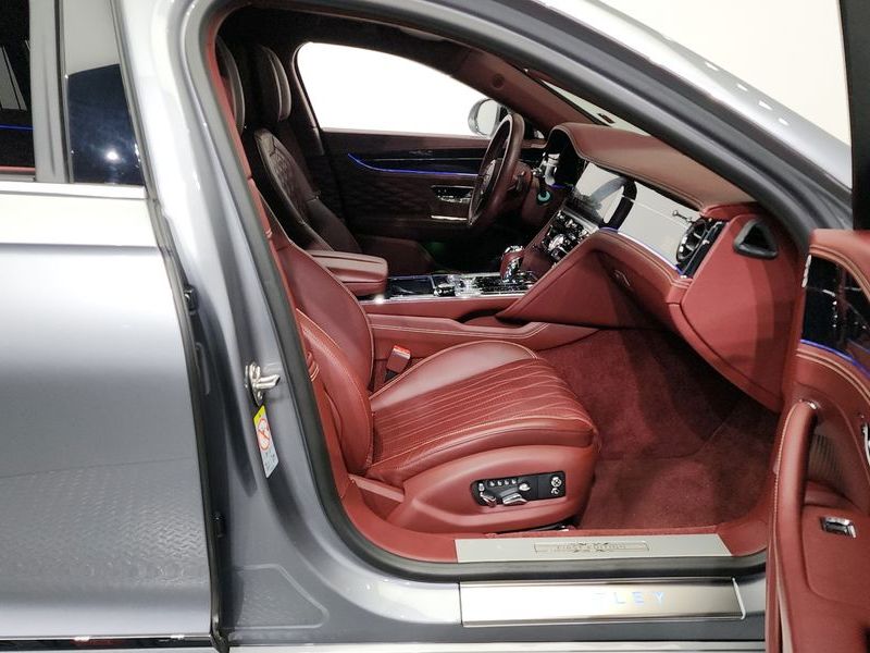 2020 Bentley Flying Spur 6.0 photo 11