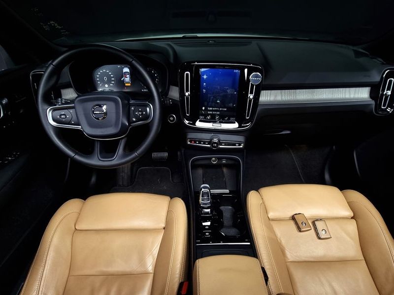 2020 Volvo XC40 T4 Inscription photo 7
