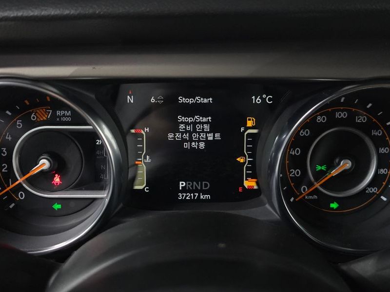 2020 Jeep Wrangler 2.0 Sport 4Door Willys Edition photo 8