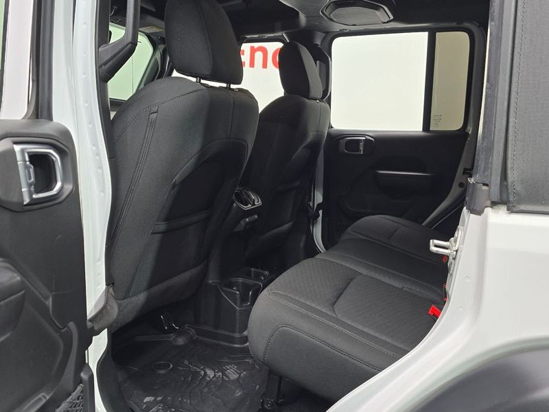 2020 Jeep Wrangler 2.0 Sport 4Door Willys Edition photo 11