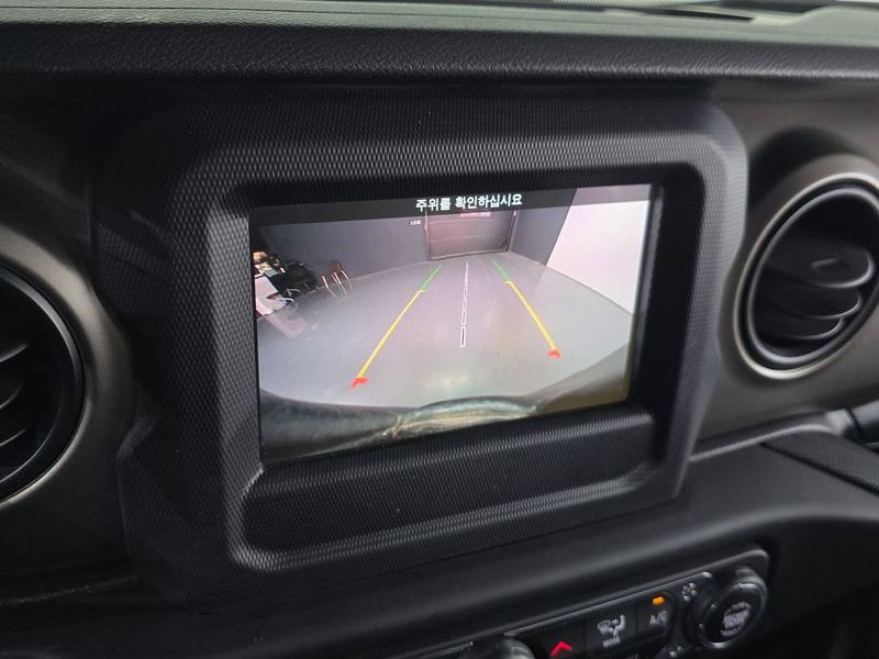 2020 Jeep Wrangler 2.0 Sport 4Door Willys Edition photo 14