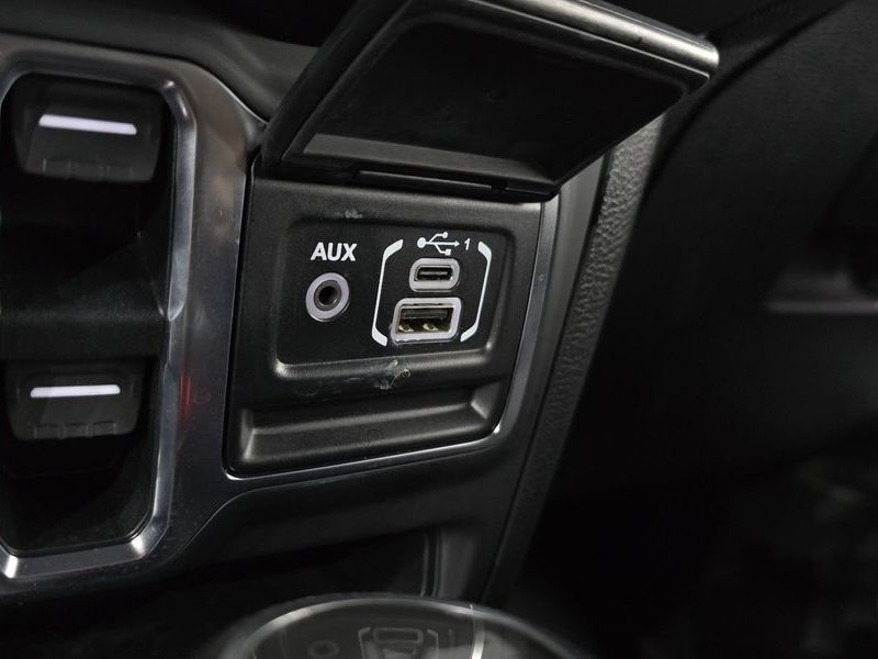 2020 Jeep Wrangler 2.0 Sport 4Door Willys Edition photo 17