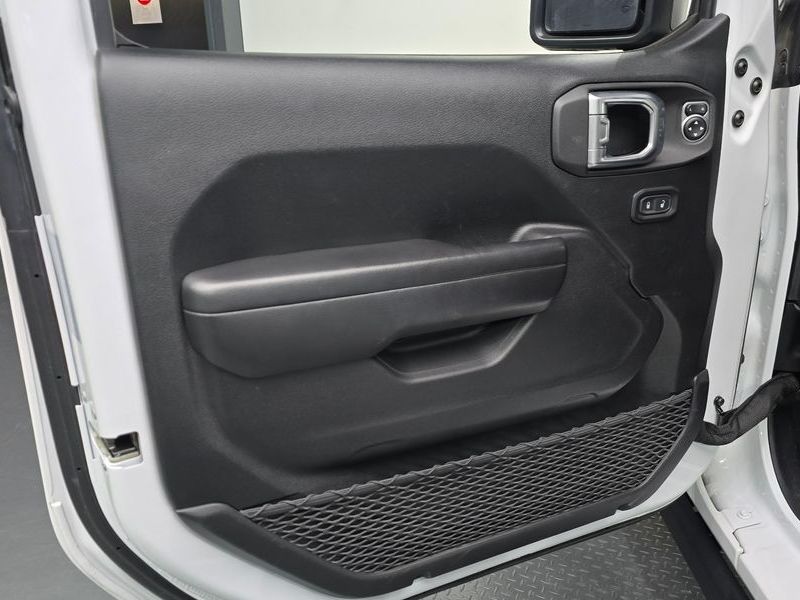 2020 Jeep Wrangler 2.0 Sport 4Door Willys Edition photo 24