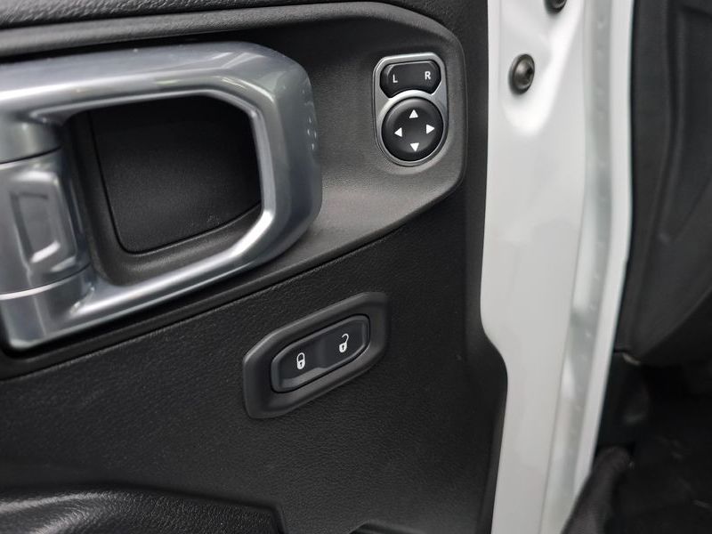 2020 Jeep Wrangler 2.0 Sport 4Door Willys Edition photo 27