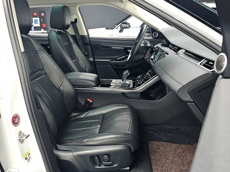 2020 Land Rover Range Rover Evoque D180 Launch Edition photo 10