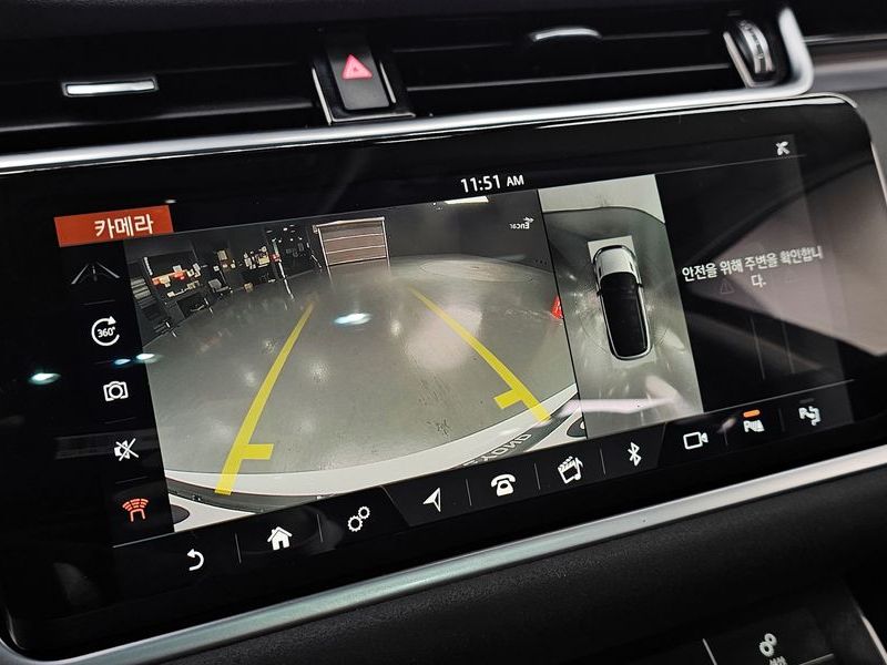 2020 Land Rover Range Rover Evoque D180 Launch Edition photo 16
