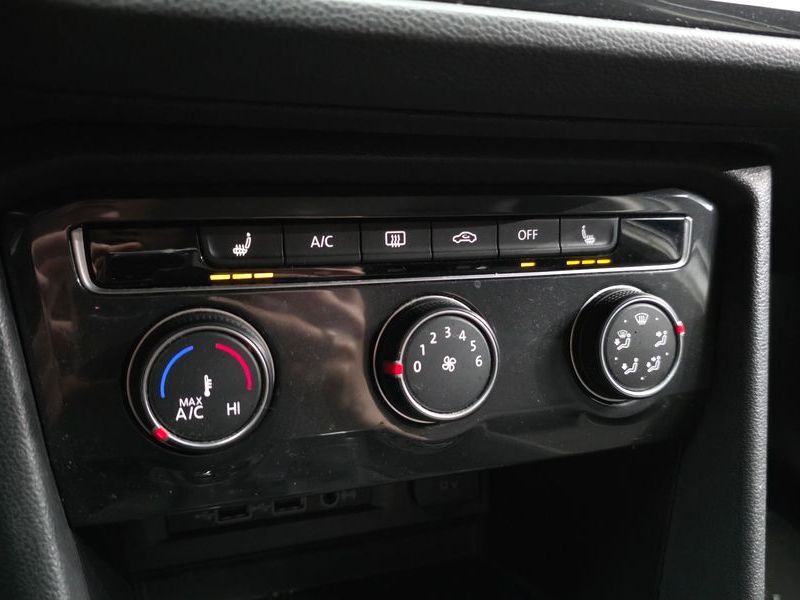 2018 Volkswagen Tiguan 2.0 TDI photo 17