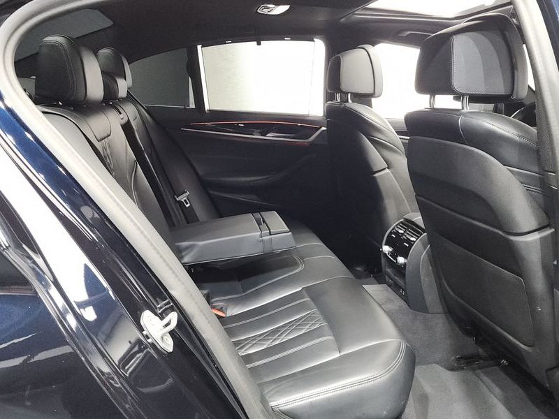 2020 BMW 5 Series 520d xDrive M Sport Package Plus photo 12
