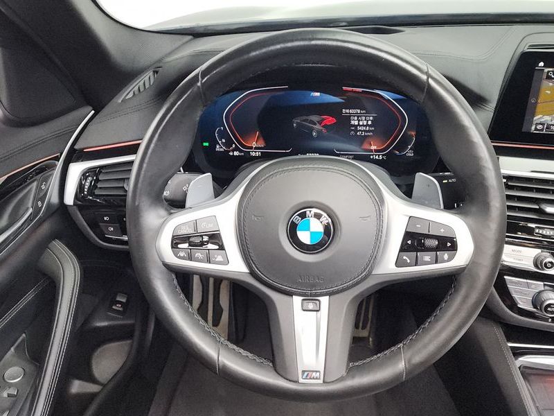 2020 BMW 5 Series 520d xDrive M Sport Package Plus photo 13