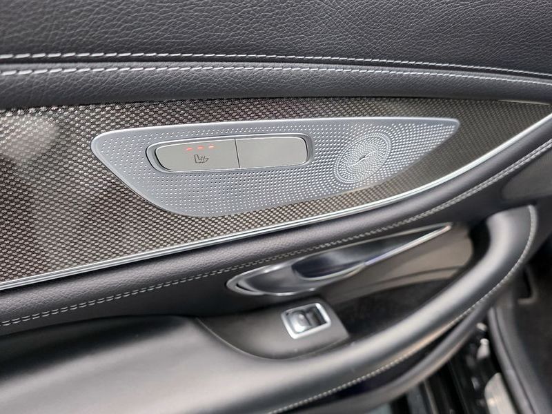 2020 Mercedes-Benz S-Class CLS300d AMG Line photo 17