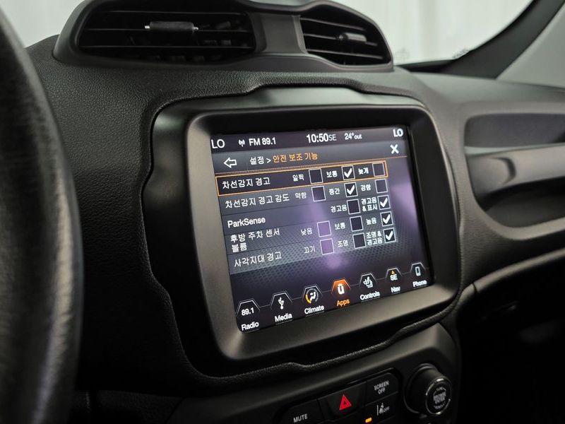 2018 Jeep Renegade 2.0 Diesel Limited AWD photo 16