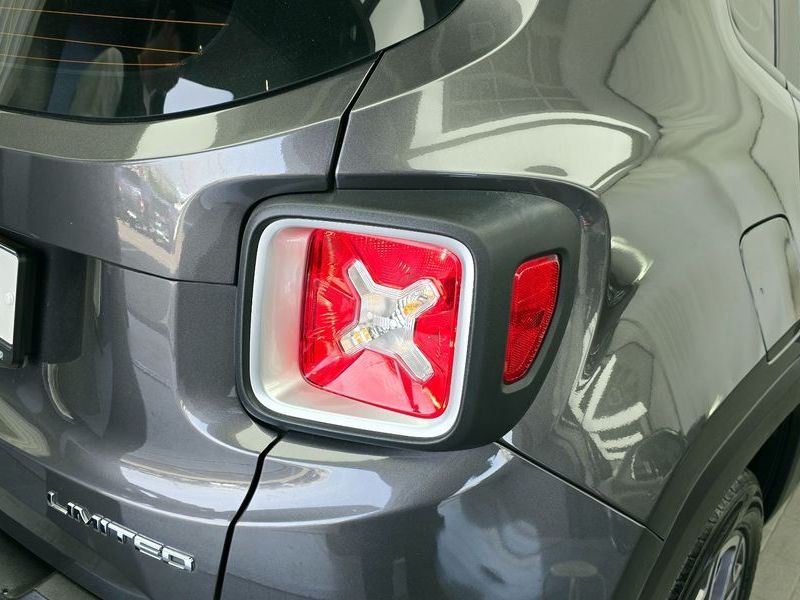 2018 Jeep Renegade 2.0 Diesel Limited AWD photo 23