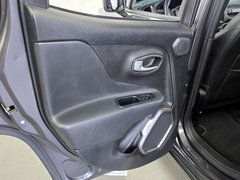 2018 Jeep Renegade 2.0 Diesel Limited AWD photo 25