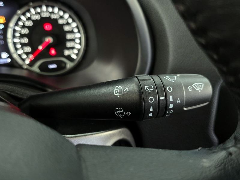 2018 Jeep Renegade 2.0 Diesel Limited AWD photo 30