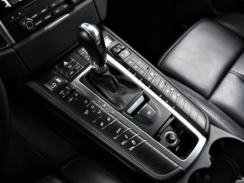 2017 Porsche Macan 3.0 S Diesel 95B photo 9
