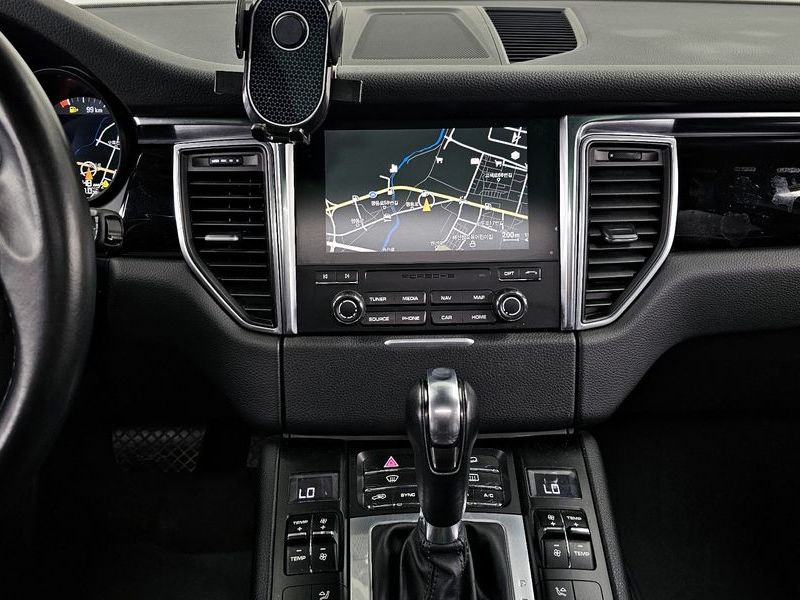 2017 Porsche Macan 3.0 S Diesel 95B photo 14