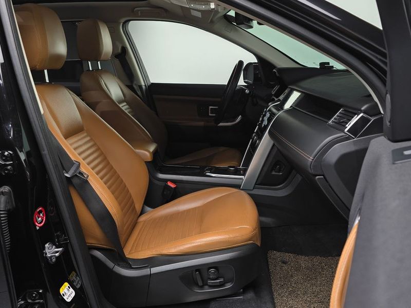 2018 Land Rover Discovery Sport 2.0 TD4 HSE Luxury photo 11